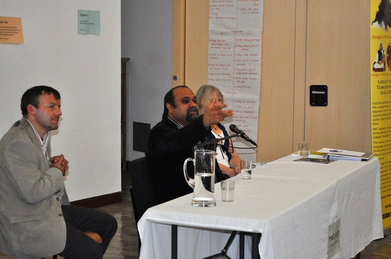 Younus AlGohar speaks at the Multi Faith Centre in the University of Derby